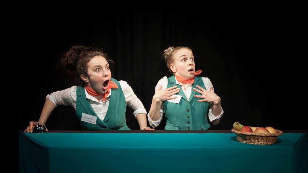 Receptionists -© Esko Mattila - kokolampoe - saison 2020-2021